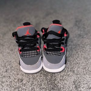 Jordan Retro 4 “ Infrared “